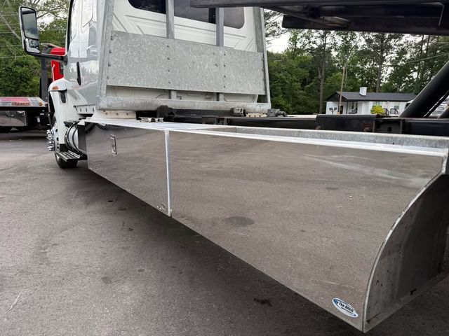 2022 International MV 607