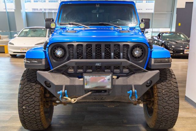 2022 Jeep Gladiator (Black Widow) Lifted  37" rims and tires