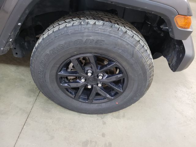 2022 Jeep Gladiator Altitude Hard Top 3.6 - Warranty - Financing - | Dickinson, ND | Autorama Auto Sales and Rentals 2022 Jeep Gladiator Altitude Hard Top 3.6 - Warranty - Financing - | Dickinson, ND | Autorama Auto Sales and Rentals