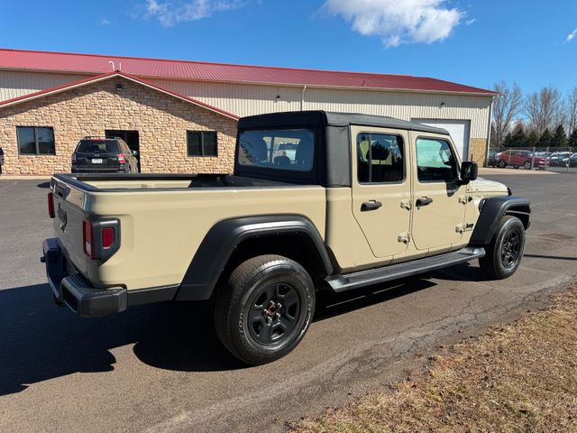 2022 Jeep Gladiator Sport