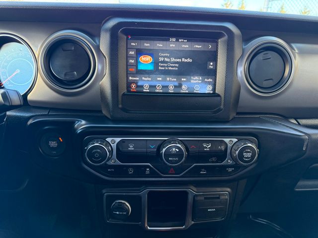 2022 Jeep Gladiator Sport