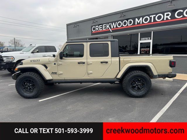2022 Jeep Gladiator Willys Sport 4x4 V6 Auto 1 Owner New Tires LIFTED