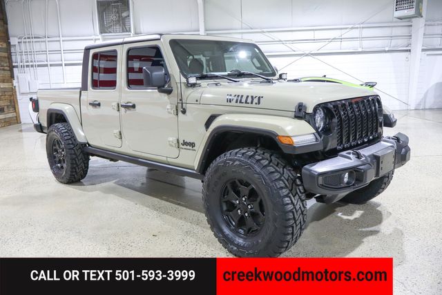2022 Jeep Gladiator Willys Sport 4x4 V6 Auto 1 Owner New Tires LIFTED 2022 Jeep Gladiator Willys Sport 4x4 V6 Auto 1 Owner New Tires LIFTED