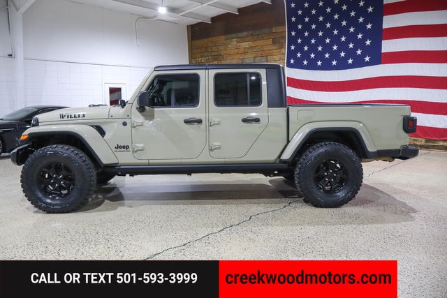 2022 Jeep Gladiator Willys Sport 4x4 V6 Auto 1 Owner New Tires LIFTED