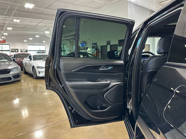 2022 Jeep Grand Cherokee Altitude Preferred Package 20" Wheels | Irving, Texas | Hopper Motorplex 2022 Jeep Grand Cherokee Altitude Preferred Package 20" Wheels | Irving, Texas | Hopper Motorplex