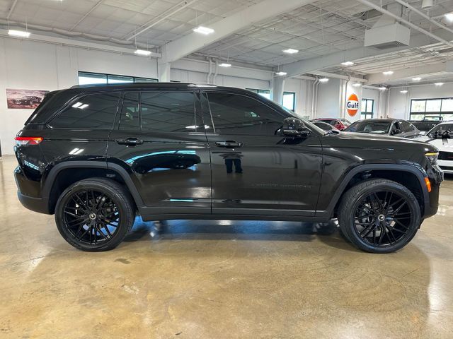 2022 Jeep Grand Cherokee Altitude Preferred Package 20" Wheels | Irving, Texas | Hopper Motorplex 2022 Jeep Grand Cherokee Altitude Preferred Package 20" Wheels | Irving, Texas | Hopper Motorplex