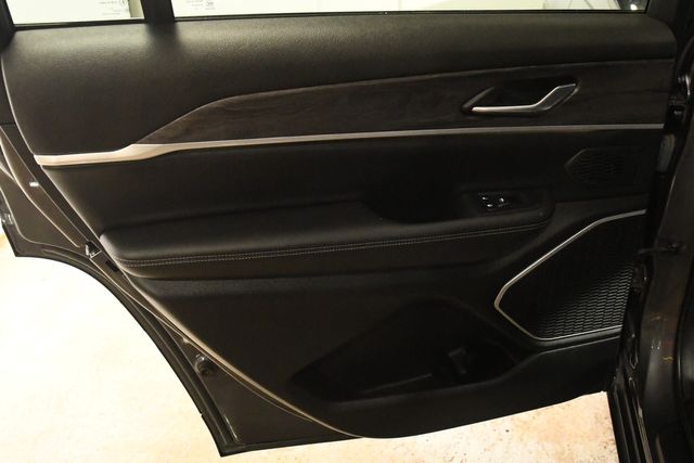 2022 Jeep Grand Cherokee L Limited | Branford, CT | Sound Auto Wholesalers 2022 Jeep Grand Cherokee L Limited | Branford, CT | Sound Auto Wholesalers