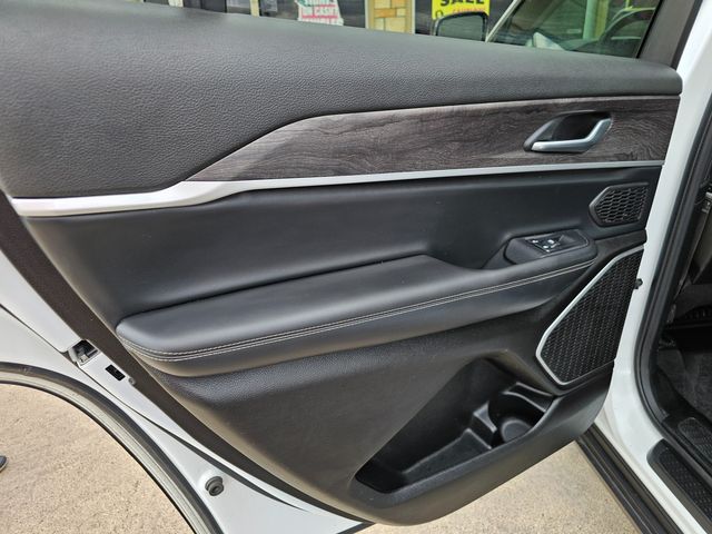 2022 Jeep Grand Cherokee L Limited | Brownsville TX | English Motors 2022 Jeep Grand Cherokee L Limited | Brownsville TX | English Motors