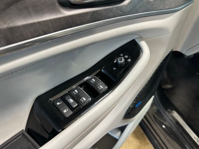 2022 Jeep Grand Cherokee L Overland Uconnect Navigation 10.1" Touchscreen | Irving, Texas | Hopper Motorplex