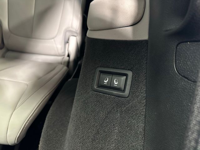 2022 Jeep Grand Cherokee L Overland Uconnect Navigation 10.1" Touchscreen | Irving, Texas | Hopper Motorplex