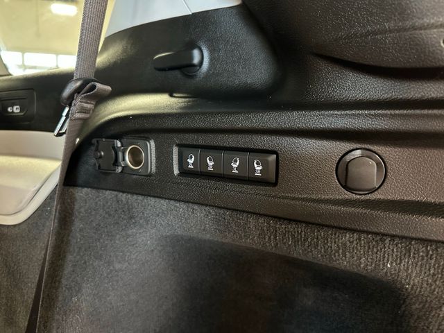 2022 Jeep Grand Cherokee L Overland Uconnect Navigation 10.1" Touchscreen | Irving, Texas | Hopper Motorplex