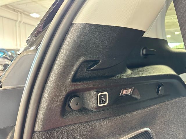 2022 Jeep Grand Cherokee L Overland Uconnect Navigation 10.1" Touchscreen | Irving, Texas | Hopper Motorplex