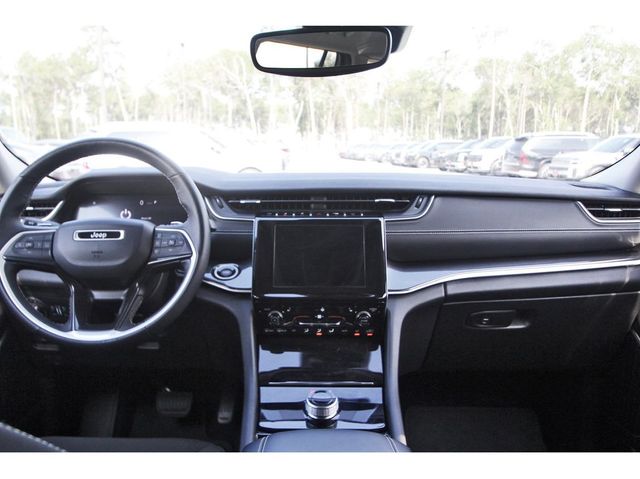 2022 Jeep Grand Cherokee L Laredo