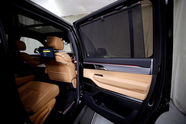 2022 Jeep Grand Wagoneer Series III | Burbank, California | MDK International 2022 Jeep Grand Wagoneer Series III | Burbank, California | MDK International