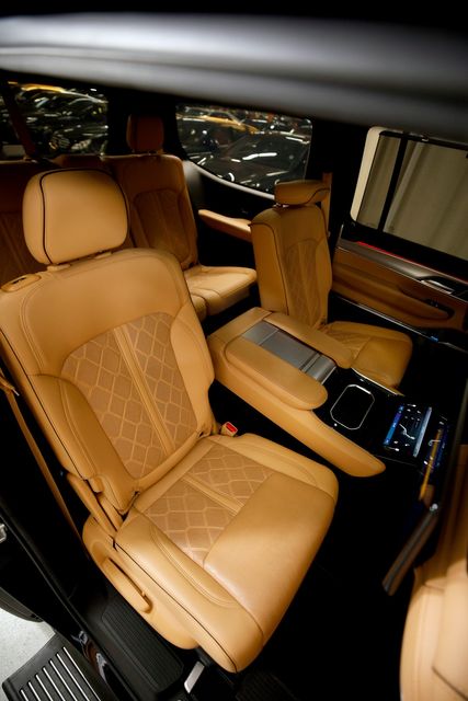 2022 Jeep Grand Wagoneer Series III | Burbank, California | MDK International 2022 Jeep Grand Wagoneer Series III | Burbank, California | MDK International