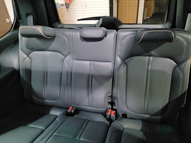 2022 Jeep Grand Wagoneer Series II 6.4L - Warranty -Financing- Transparent | Dickinson, ND | Autorama Auto Sales and Rentals