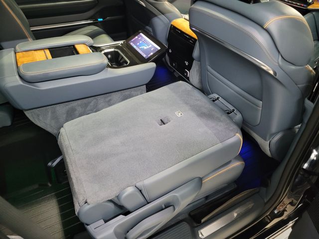 2022 Jeep Grand Wagoneer Series II 6.4L - Warranty -Financing- Transparent | Dickinson, ND | Autorama Auto Sales and Rentals 2022 Jeep Grand Wagoneer Series II 6.4L - Warranty -Financing- Transparent | Dickinson, ND | Autorama Auto Sales and Rentals