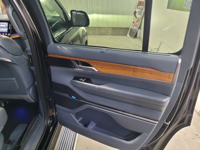 2022 Jeep Grand Wagoneer Series II 6.4L - Warranty -Financing- Transparent | Dickinson, ND | Autorama Auto Sales and Rentals 2022 Jeep Grand Wagoneer Series II 6.4L - Warranty -Financing- Transparent | Dickinson, ND | Autorama Auto Sales and Rentals
