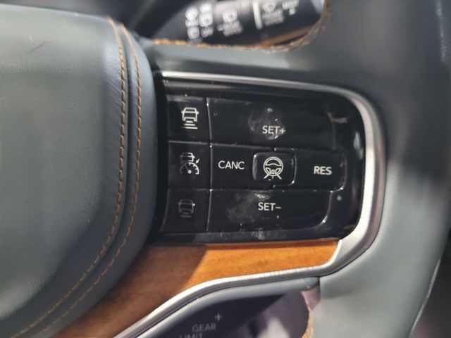 2022 Jeep Grand Wagoneer Series II 6.4L - Warranty -Financing- Transparent | Dickinson, ND | Autorama Auto Sales and Rentals