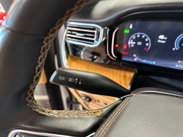 2022 Jeep Grand Wagoneer Series III 4x4 HEMI Rear Entertainment Passenge... | Irving, Texas | Hopper Motorplex