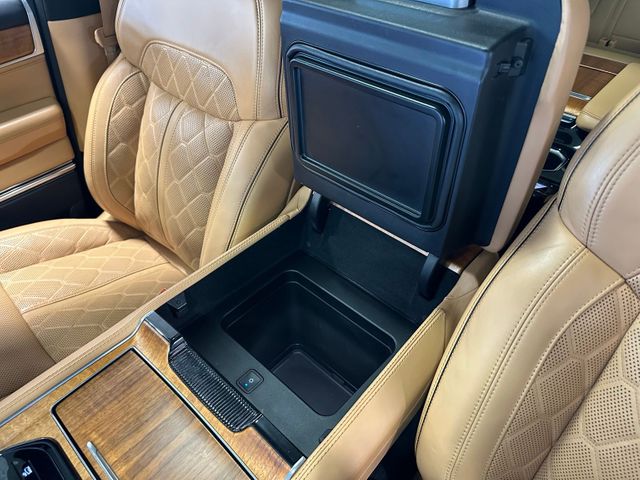 2022 Jeep Grand Wagoneer Series III 4x4 HEMI Rear Entertainment Passenge... | Irving, Texas | Hopper Motorplex 2022 Jeep Grand Wagoneer Series III 4x4 HEMI Rear Entertainment Passenge... | Irving, Texas | Hopper Motorplex