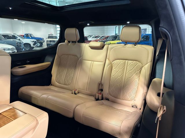 2022 Jeep Grand Wagoneer Series III 4x4 HEMI Rear Entertainment Passenge... | Irving, Texas | Hopper Motorplex 2022 Jeep Grand Wagoneer Series III 4x4 HEMI Rear Entertainment Passenge... | Irving, Texas | Hopper Motorplex