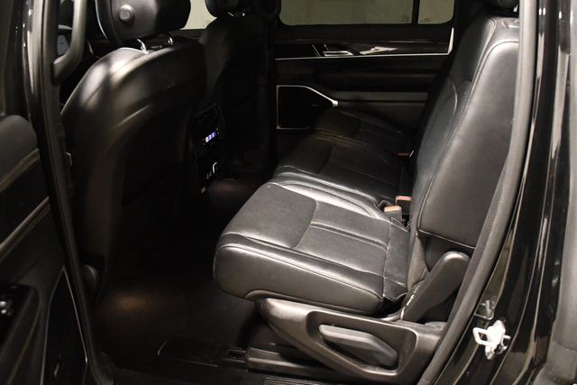 2022 Jeep Wagoneer Series III w/ Theater DvD | Branford, CT | Sound Auto Wholesalers 2022 Jeep Wagoneer Series III w/ Theater DvD | Branford, CT | Sound Auto Wholesalers