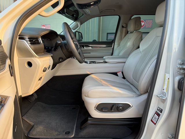 2022 Jeep Wagoneer Series III | Gifford, IL | Trav's Automotive 2022 Jeep Wagoneer Series III | Gifford, IL | Trav's Automotive