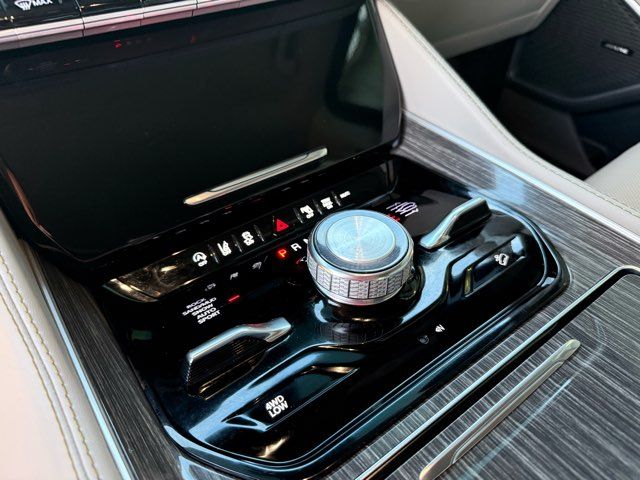 2022 Jeep Wagoneer Series III | Gifford, IL | Trav's Automotive