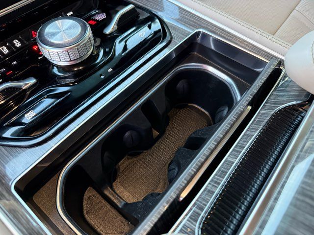 2022 Jeep Wagoneer Series III | Gifford, IL | Trav's Automotive