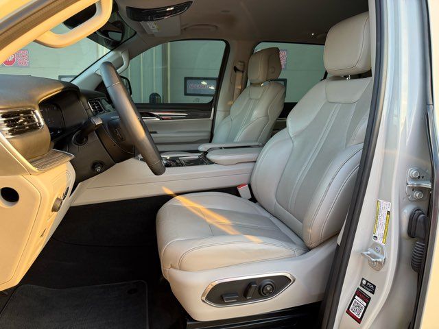 2022 Jeep Wagoneer Series III | Gifford, IL | Trav's Automotive