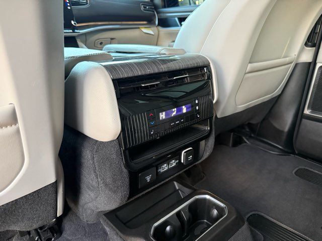 2022 Jeep Wagoneer Series III | Gifford, IL | Trav's Automotive