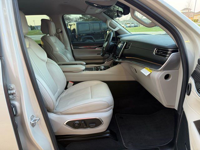 2022 Jeep Wagoneer Series III | Gifford, IL | Trav's Automotive