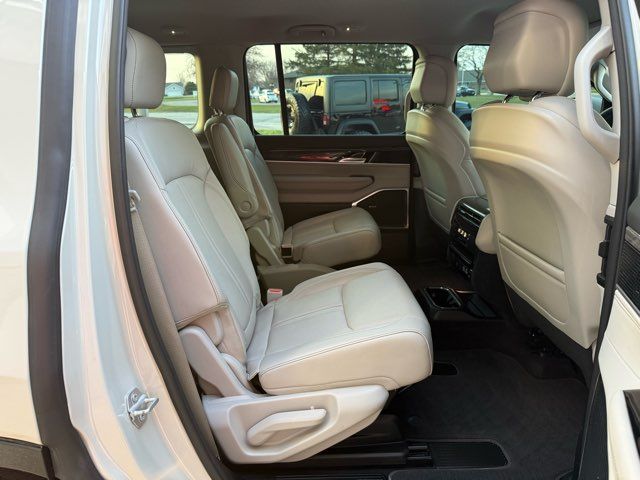 2022 Jeep Wagoneer Series III | Gifford, IL | Trav's Automotive 2022 Jeep Wagoneer Series III | Gifford, IL | Trav's Automotive