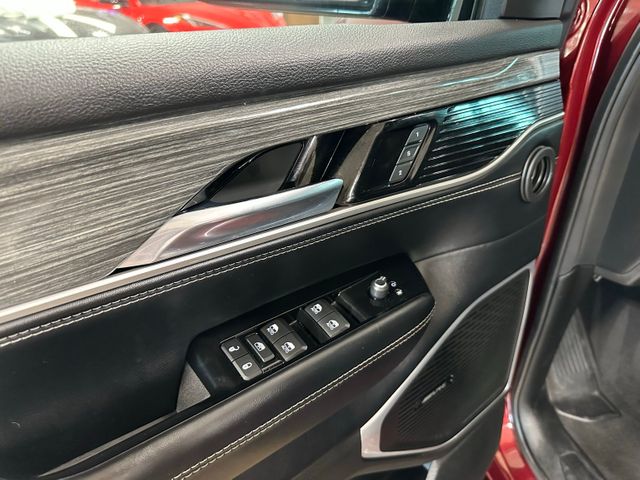 2022 Jeep Wagoneer Series III 5.7 HEMI V8 20" Wheels Tow Pkg | Irving, Texas | Hopper Motorplex 2022 Jeep Wagoneer Series III 5.7 HEMI V8 20" Wheels Tow Pkg | Irving, Texas | Hopper Motorplex