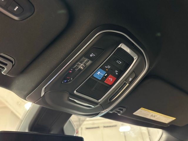 2022 Jeep Wagoneer Series III 5.7 HEMI V8 20" Wheels Tow Pkg | Irving, Texas | Hopper Motorplex 2022 Jeep Wagoneer Series III 5.7 HEMI V8 20" Wheels Tow Pkg | Irving, Texas | Hopper Motorplex