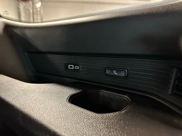 2022 Jeep Wagoneer Series III 5.7 HEMI V8 20" Wheels Tow Pkg | Irving, Texas | Hopper Motorplex 2022 Jeep Wagoneer Series III 5.7 HEMI V8 20" Wheels Tow Pkg | Irving, Texas | Hopper Motorplex