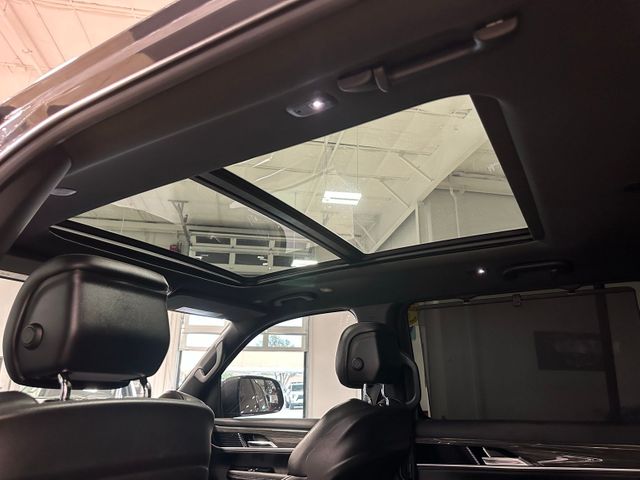 2022 Jeep Wagoneer Series III | Irving, Texas | Hopper Motorplex 2022 Jeep Wagoneer Series III | Irving, Texas | Hopper Motorplex