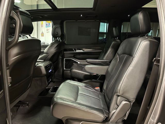 2022 Jeep Wagoneer Series III | Irving, Texas | Hopper Motorplex