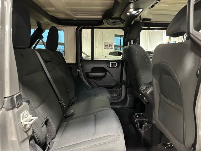 2022 Jeep Wrangler Unlimited High Tide Factory Lift | Irving, Texas | Hopper Motorplex 2022 Jeep Wrangler Unlimited High Tide Factory Lift | Irving, Texas | Hopper Motorplex