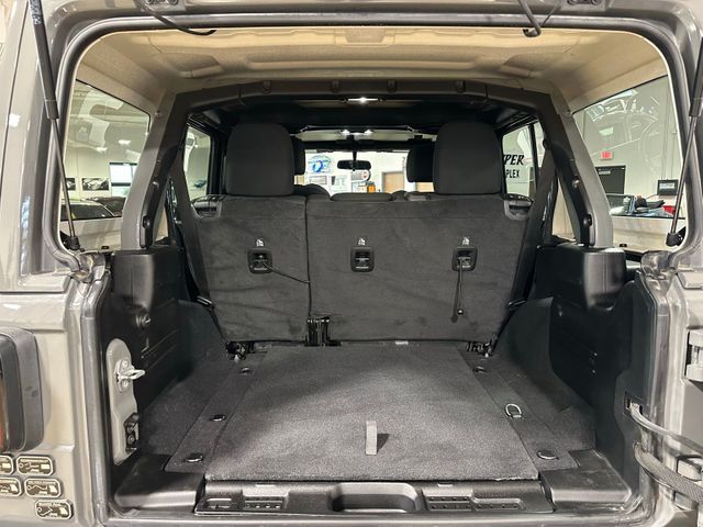 2022 Jeep Wrangler Unlimited High Tide Factory Lift | Irving, Texas | Hopper Motorplex 2022 Jeep Wrangler Unlimited High Tide Factory Lift | Irving, Texas | Hopper Motorplex