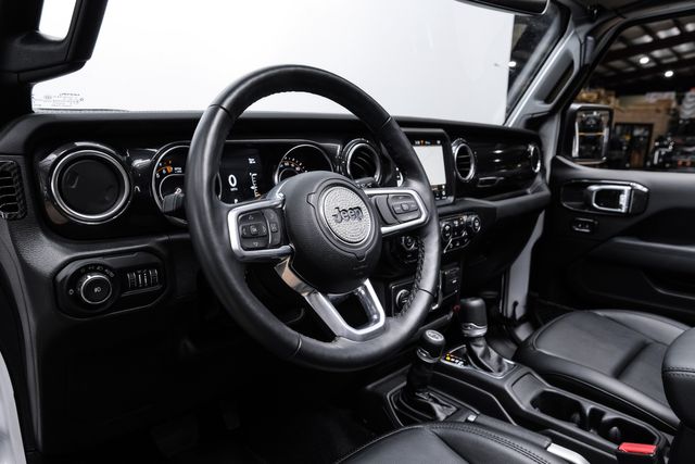 2022 Jeep Wrangler Unlimited Sahara Altitude, 4X4, SKY TOP, 8K | Carrollton, TX | Texas Vehicle Exchange 2022 Jeep Wrangler Unlimited Sahara Altitude, 4X4, SKY TOP, 8K | Carrollton, TX | Texas Vehicle Exchange