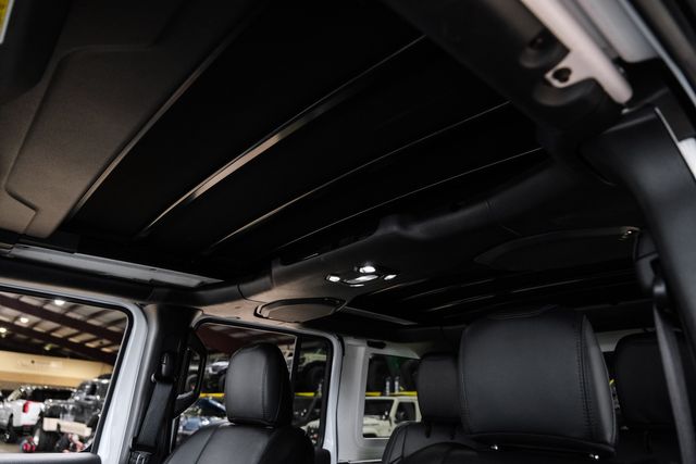 2022 Jeep Wrangler Unlimited Sahara Altitude, 4X4, SKY TOP, 8K | Carrollton, TX | Texas Vehicle Exchange 2022 Jeep Wrangler Unlimited Sahara Altitude, 4X4, SKY TOP, 8K | Carrollton, TX | Texas Vehicle Exchange