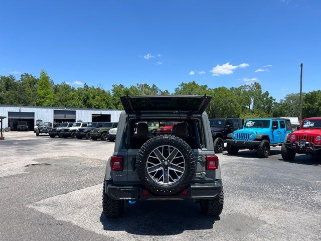 2022 Jeep Wrangler Unlimited Sahara 4xe - Power-Top