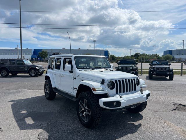 2022 Jeep Wrangler Unlimited High Altitude - Power-Top
