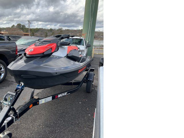 2022 Karavan Trailer 2023 Sea Doo 2022 Karavan Trailer 2023 Sea Doo