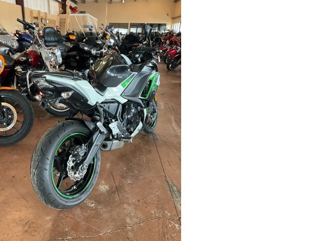 2022 Kawasaki Ninja 650 2022 Kawasaki Ninja 650