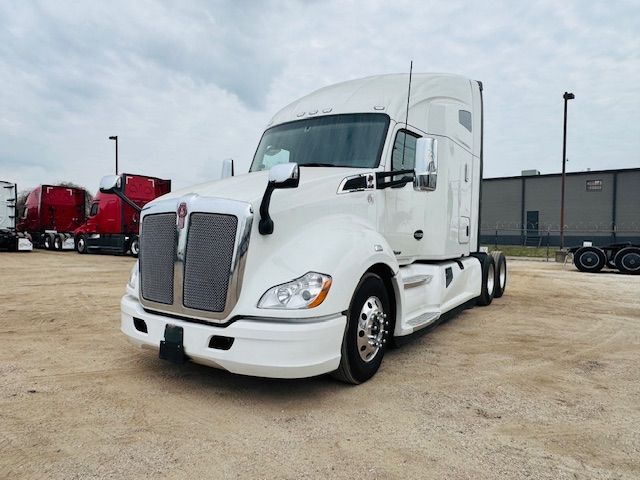 2022 Kenworth T680  | Dallas, TX | Infinity Trucks in Dallas, TX 75247