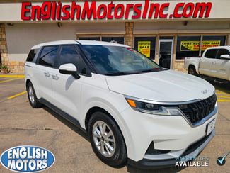 2022 Kia Carnival LX | Brownsville TX | English Motors in Brownsville, TX 78521
