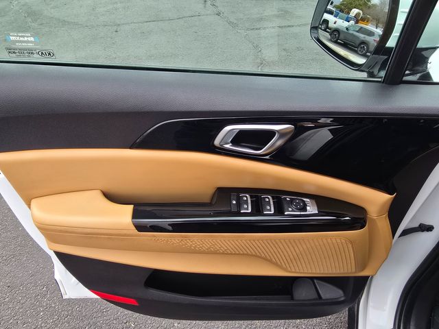 2022 Kia Carnival EX